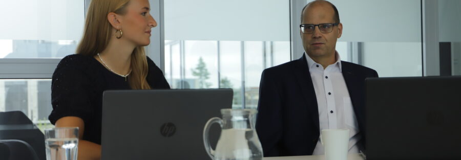 Die top 5 CRM Systeme in deutschen Industriebetrieben